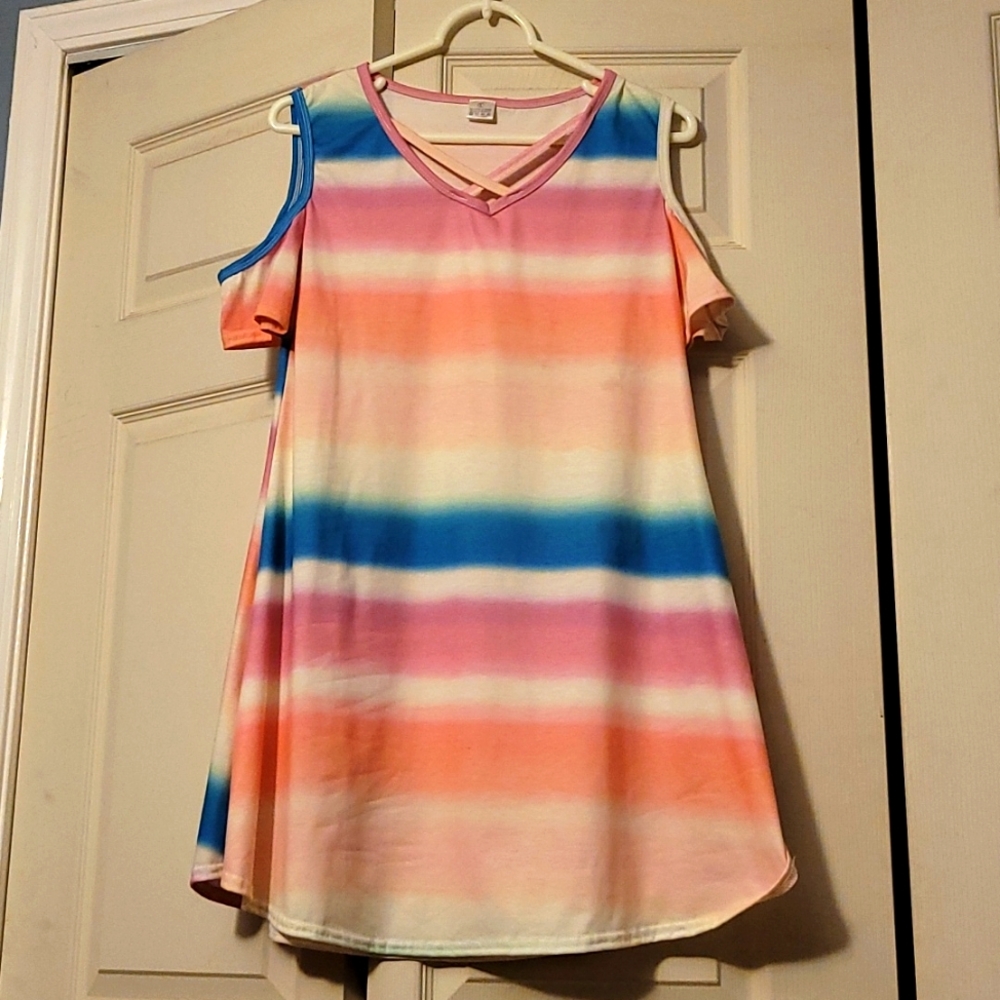 Peek-a-boo tunic, rainbow (brand tag came out) large